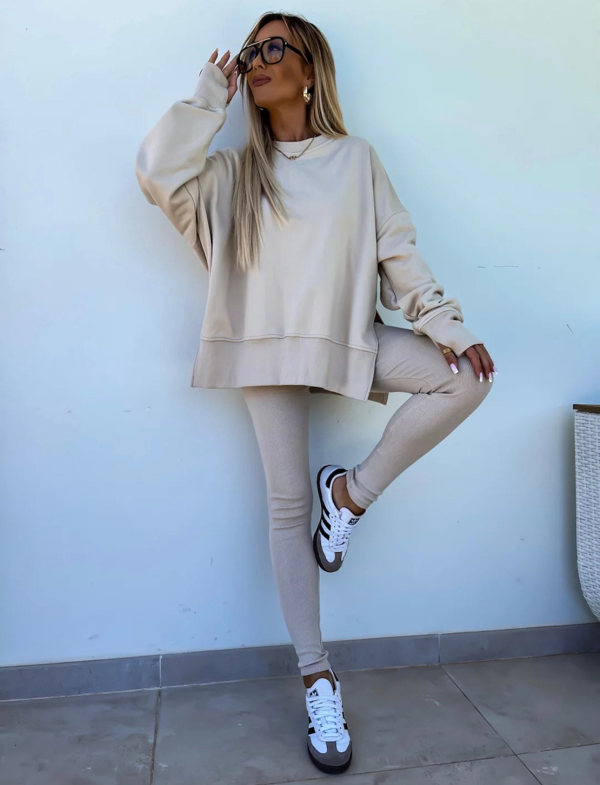 *preorder* Women's Crewneck and Tights Set (9 colours to choose)